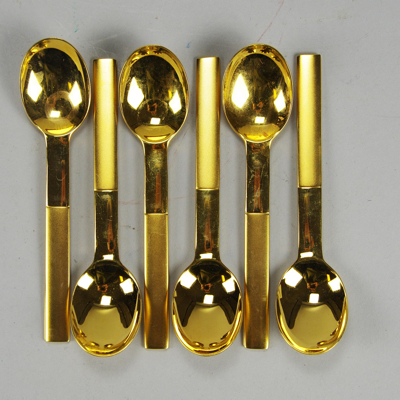 KAFFESKEDAR I ETUI, 6 stycken, "Nobel", Gunnar Cyrén, Gense.