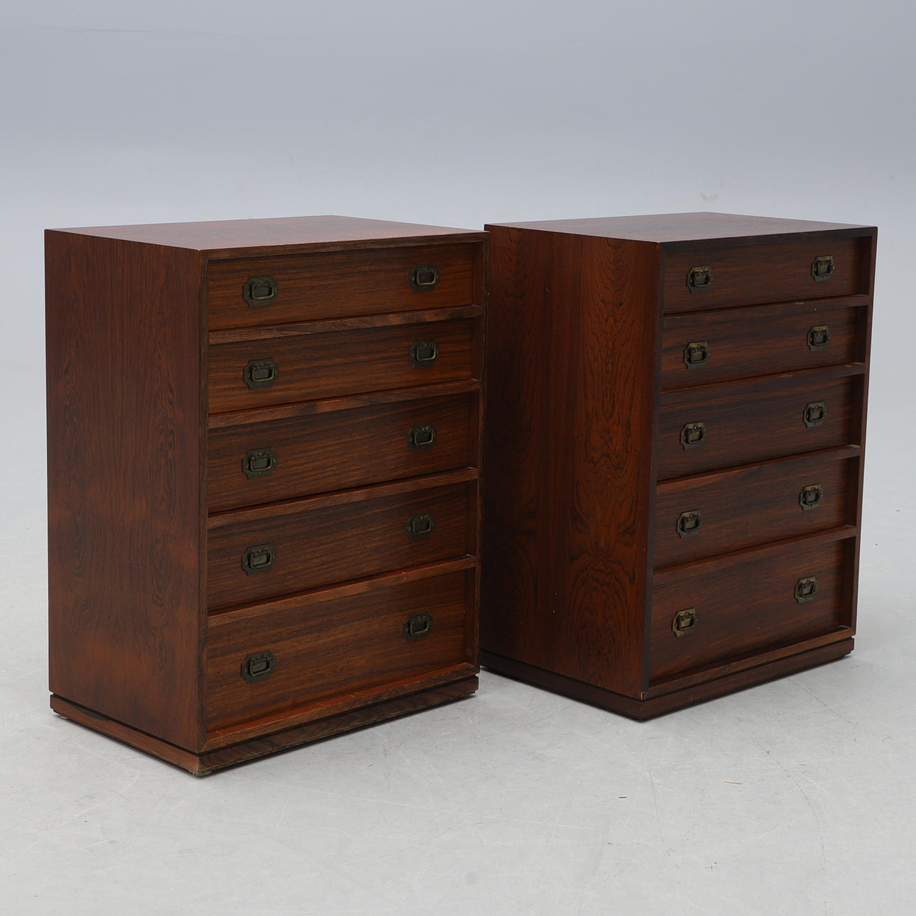 HENNING KOCH. KOMMODE, et par danske 1960'ere.