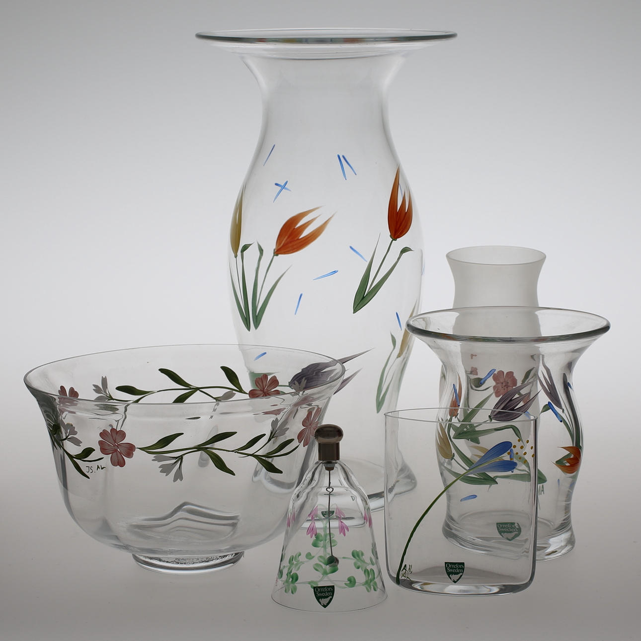 VASER, 4 st, SKÅL samt KLOCKA, Orrefors och SEA.