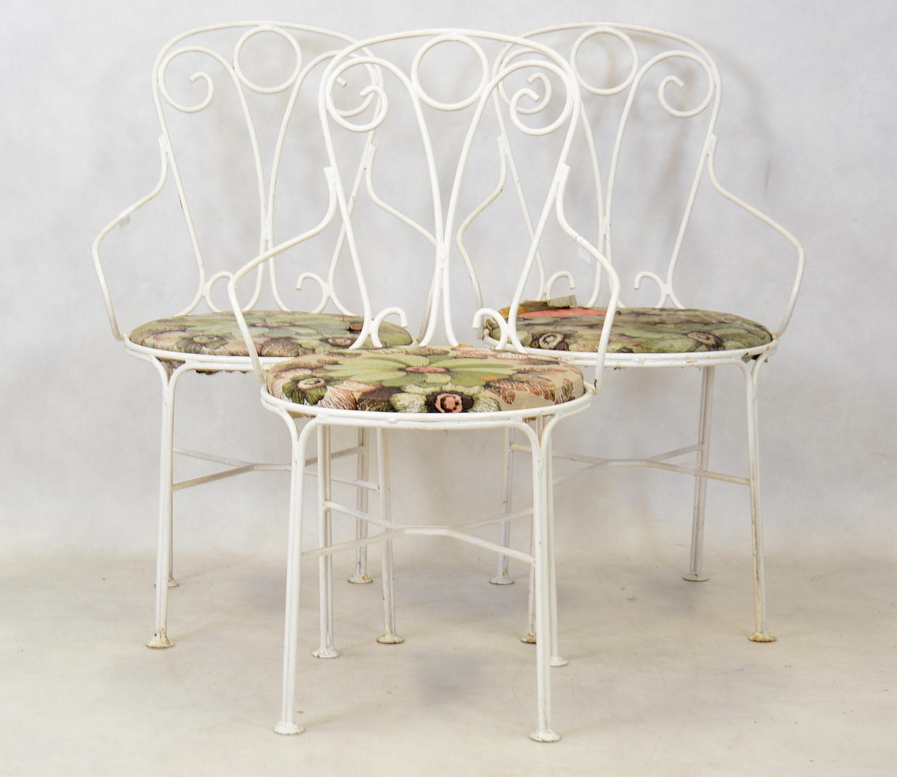 TRÄDGÅRDSSTOLAR, 3 stycken, bemålad metall, 1900-tal.