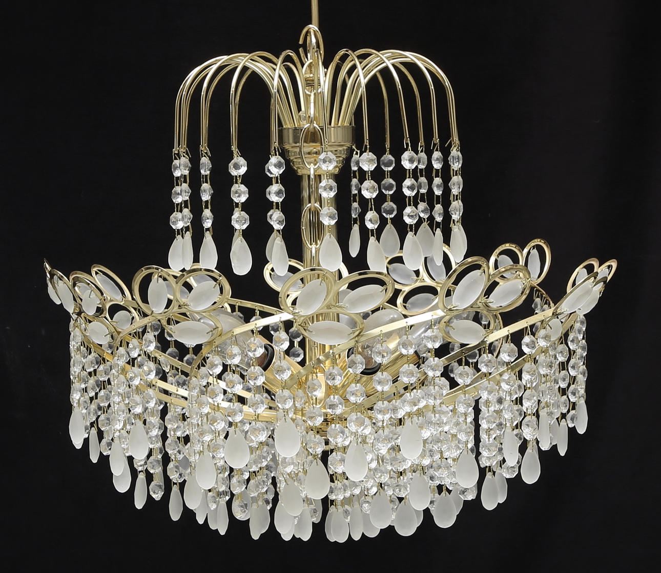 TAKLAMPA, 1900-tal, höjd utan kedja 40 cm.