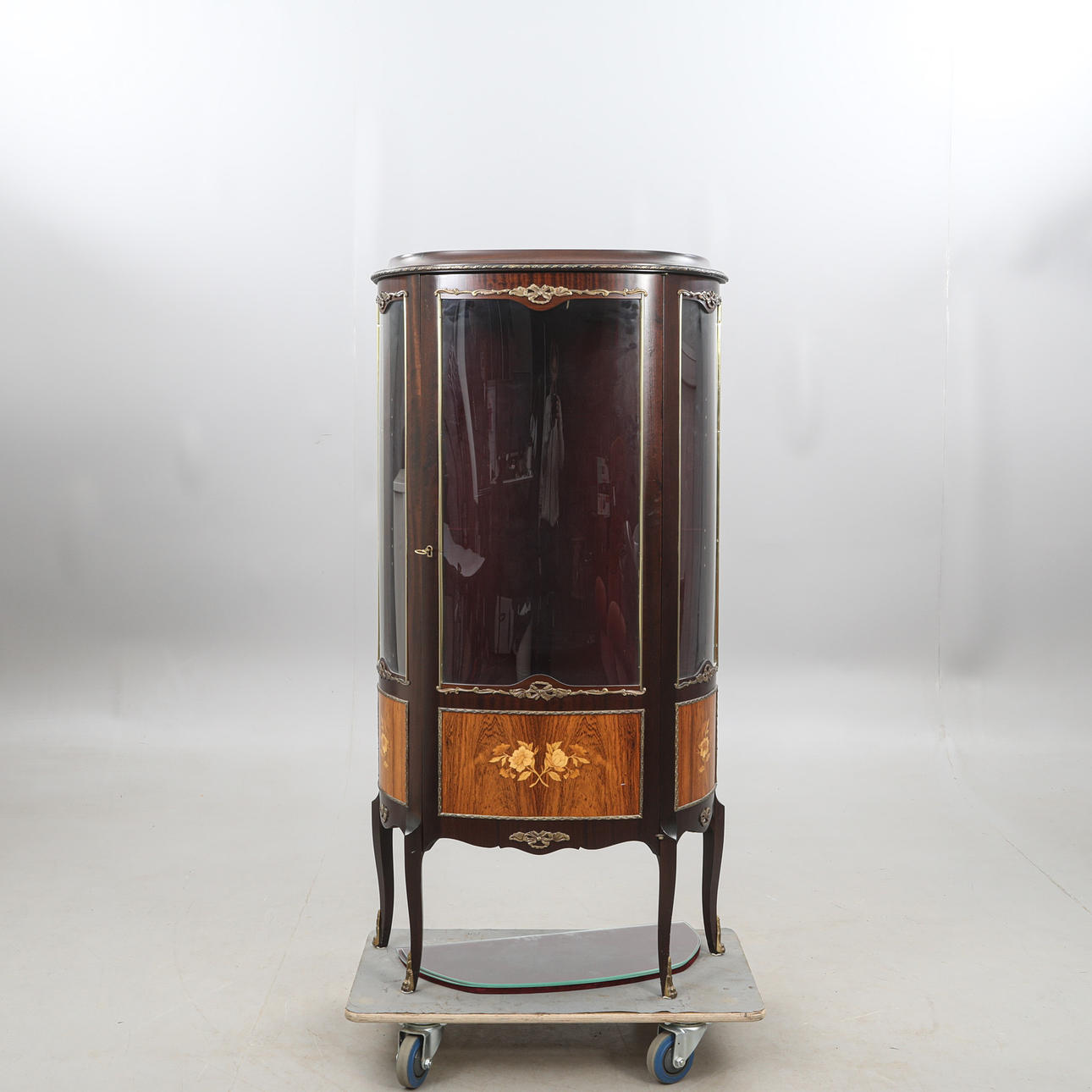 CABINET, vitrine, stone top, rococo style, 2 glass shelves.