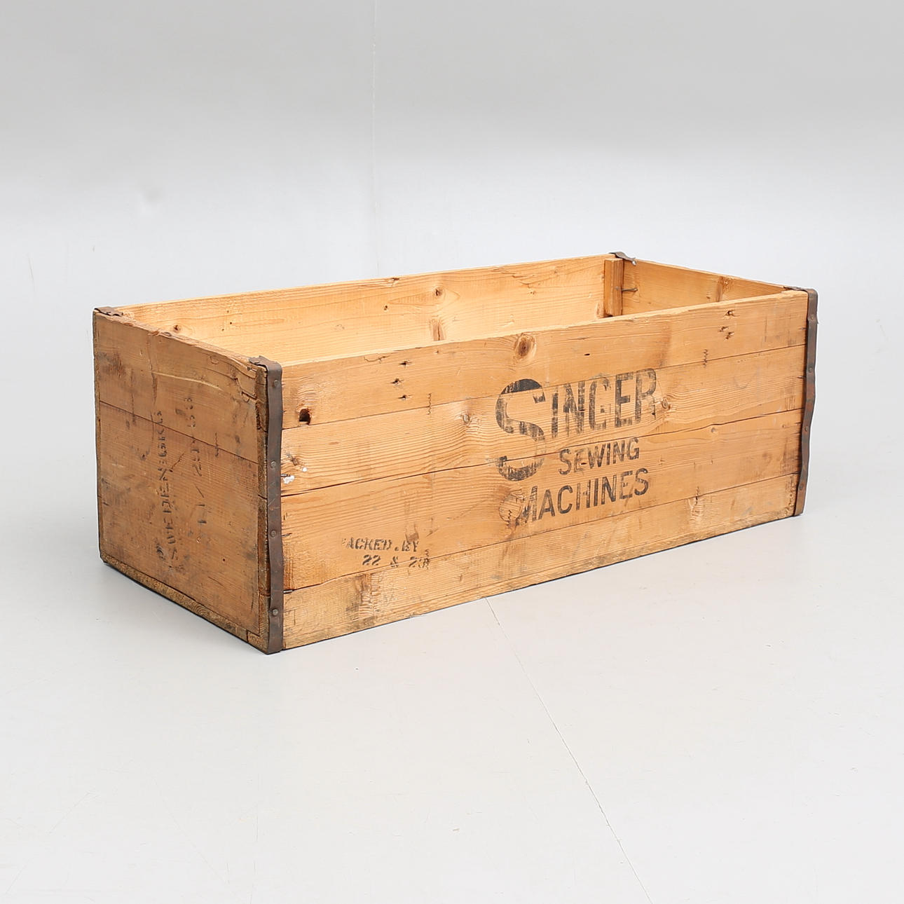 TRÄLÅDA, "Singer" 1900-talets första hälft/mitt.