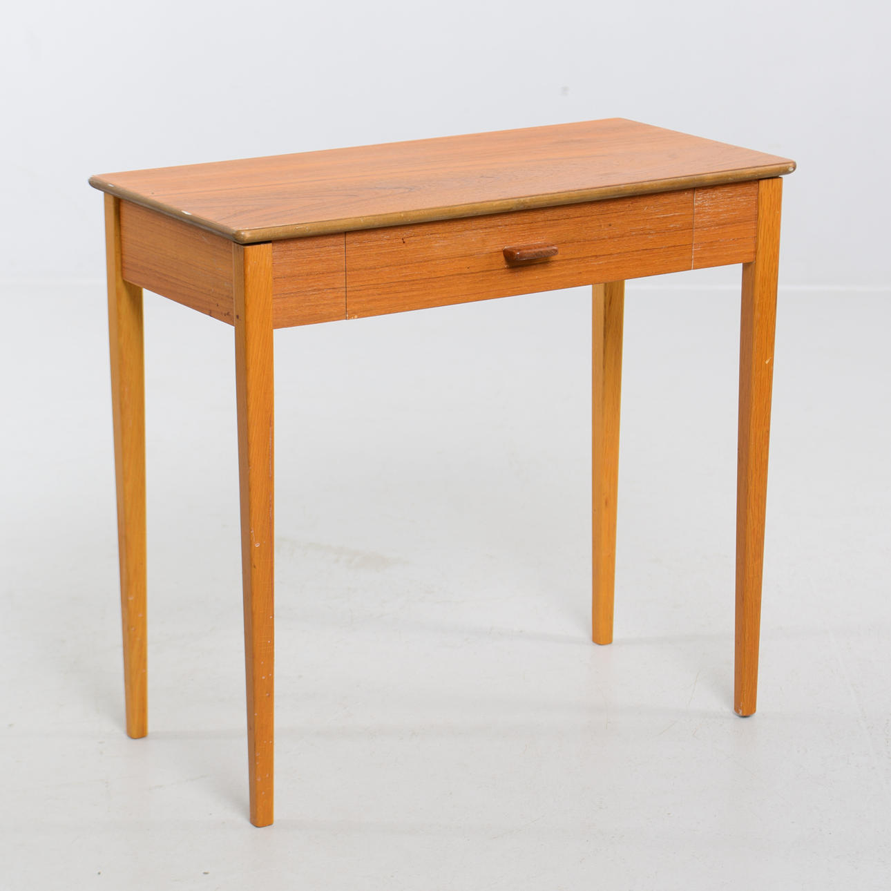 SÄNGBORD, teak, 1900-talets mitt.