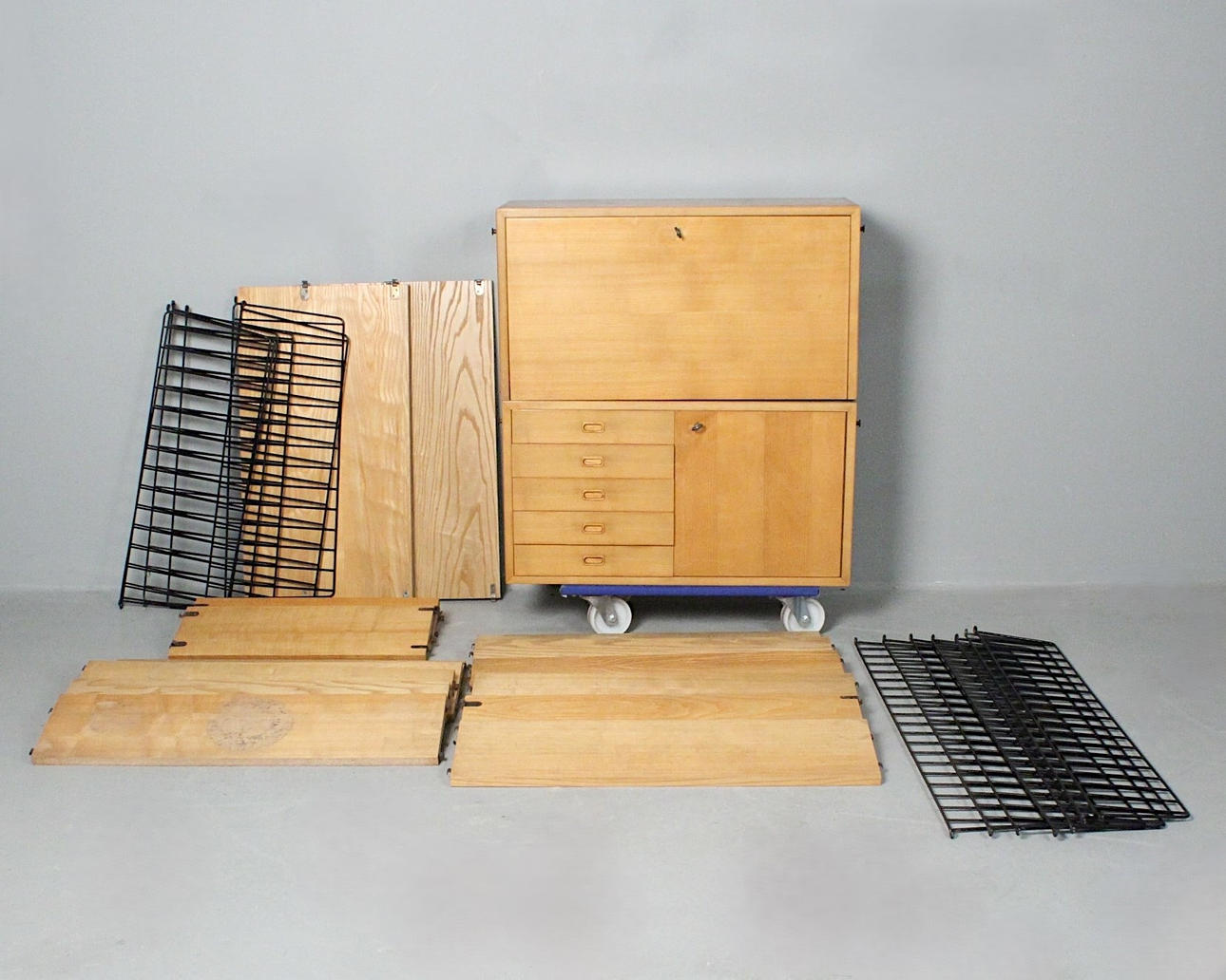 Modular shelving system, String Design AB, Stockholm, 1960s.