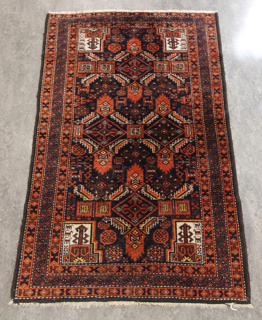 ORIENTALISK MATTA. 153 x 91 cm.