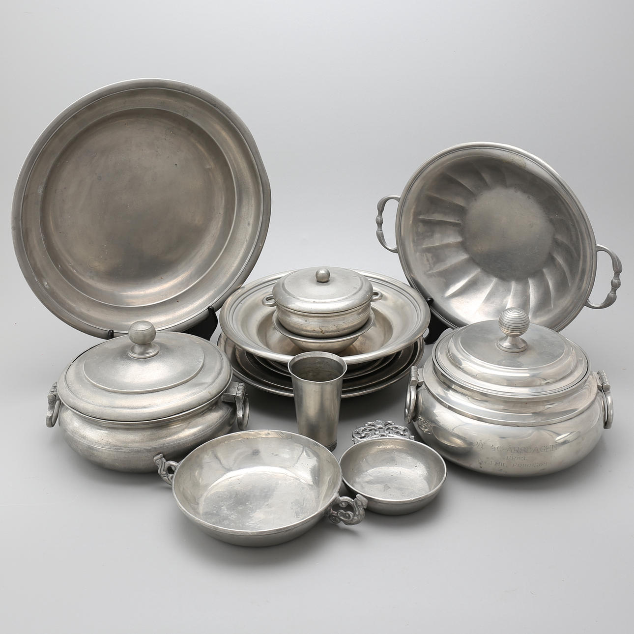 TENNFÖREMÅL, 14 st, 1900-tal.