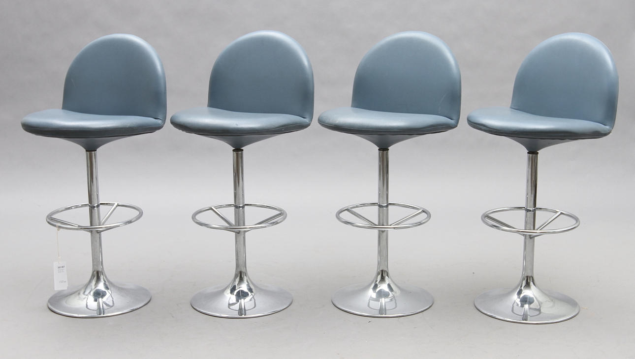 BARSTOLAR, 4 st, krom och gråblått skinn.