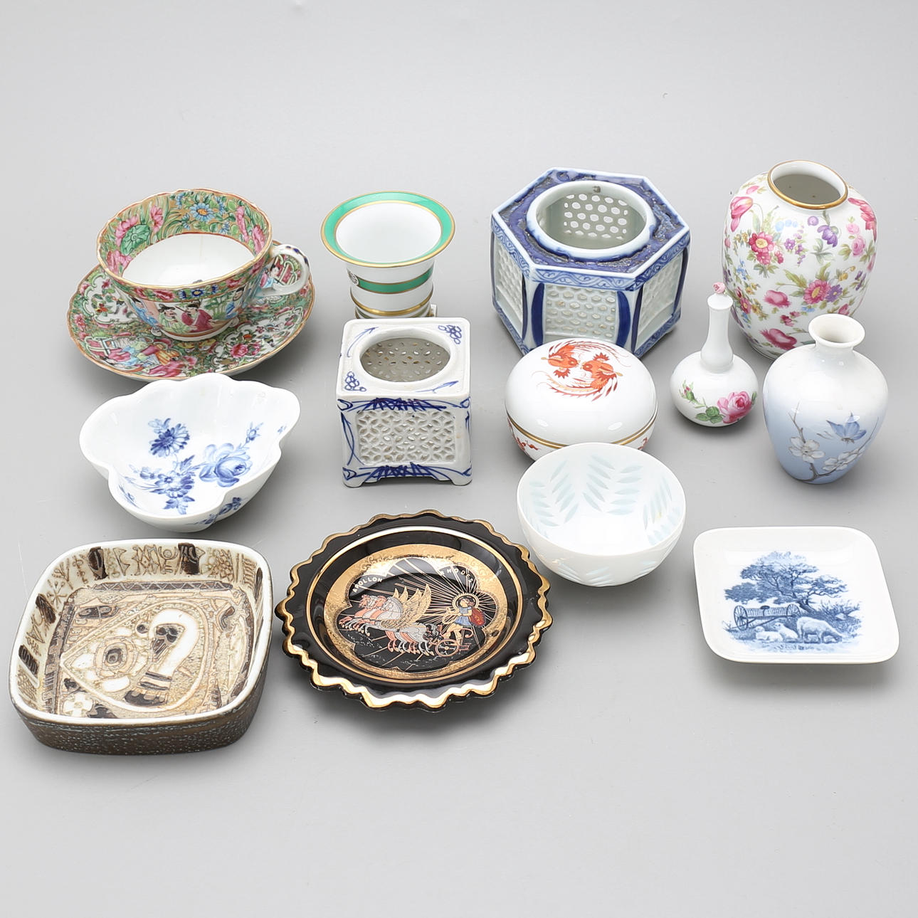 PORSLIN, 14 delar, bl. a Royal copenhagen, Meissen, m.m.