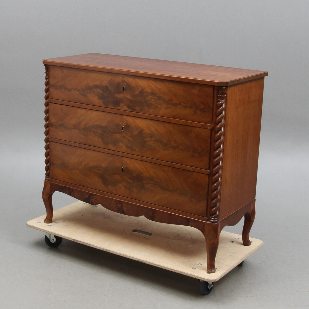 SKRIVBYRÅ, märkt M.K.B. 1933.