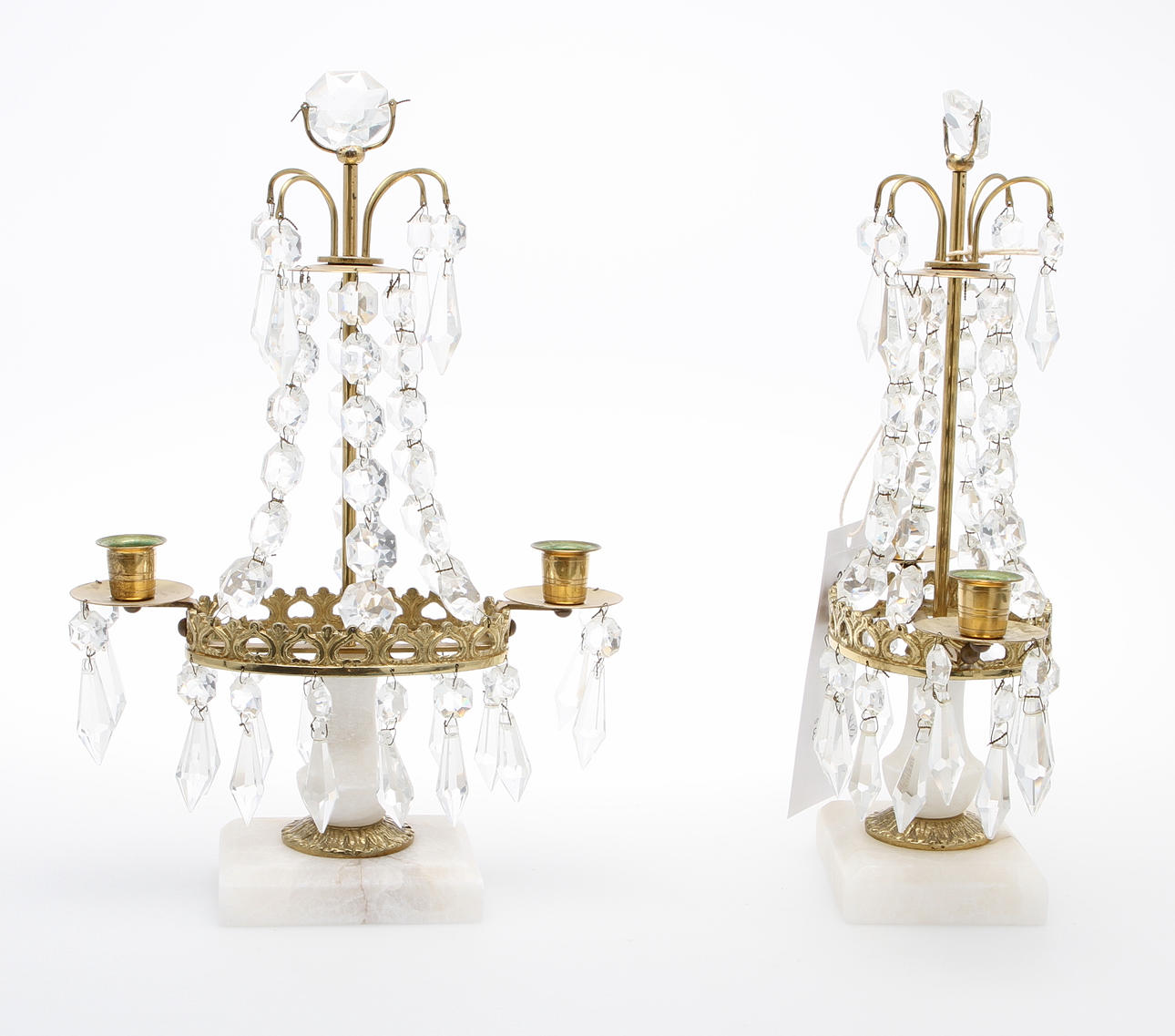 BORDSLYSTRAR. 1 par, gustaviansk stil.