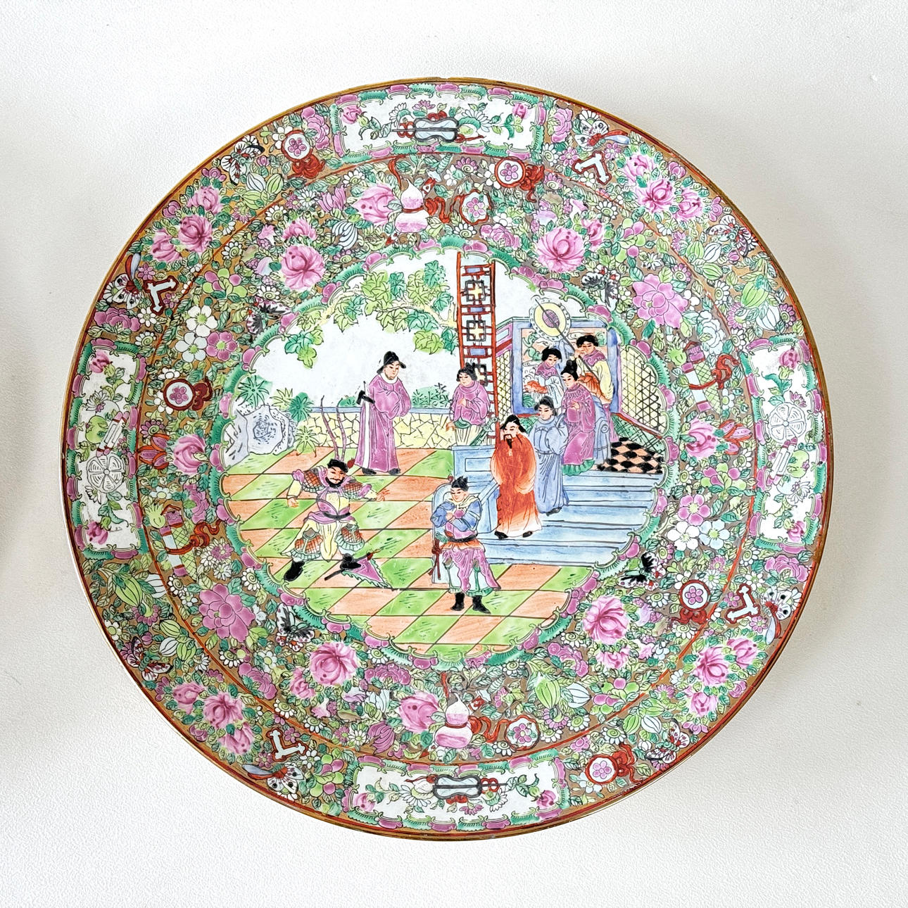 PAR DE CARGADORES CHINOS GRANDES.