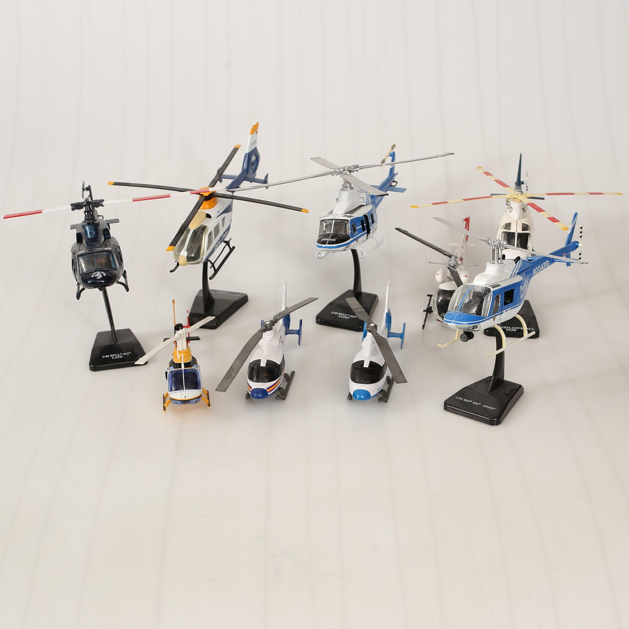 POLISHELIKOPTRAR, 9 st, skala 1/43.
