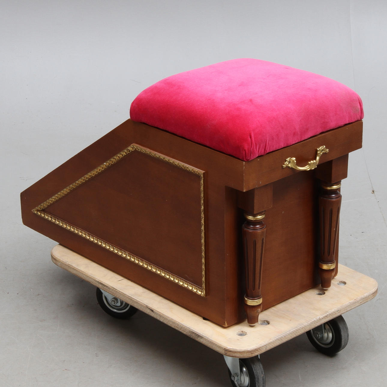 SKOPUTSARPALL, 2000-tal.