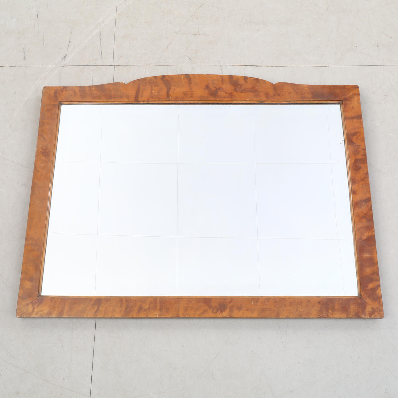 MIRROR, wood, 62 x 81 cm.