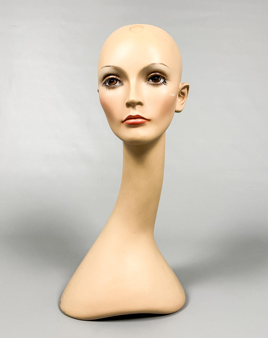 MALLINUKKE, pää, merkitty.