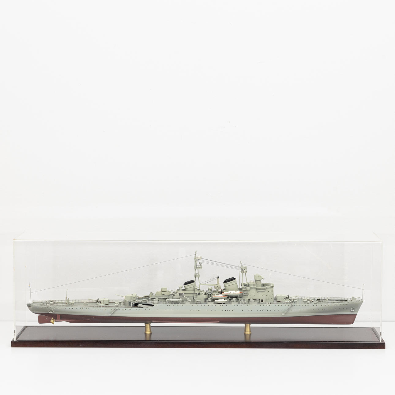 HMS GÖTA LEJON, ship model, Scale 1:200.