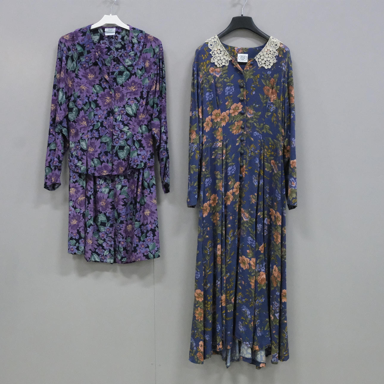 LAURA ASHLEY, TVÅ KLÄNNINGAR.