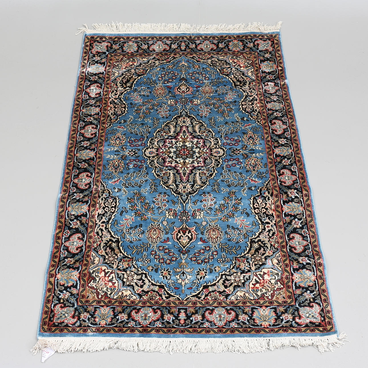 MATTA, indisk, Srinagar, 166 x 95 cm.