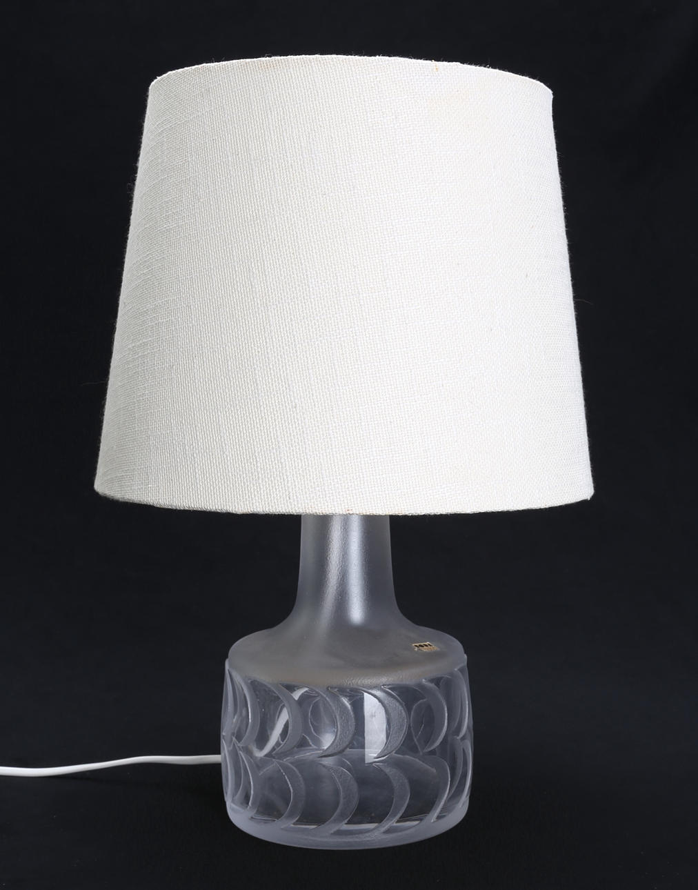 BERTIL VALLIEN. Bordslampa, glas, Boda Åfors, signerad, 1900-talets mitt.