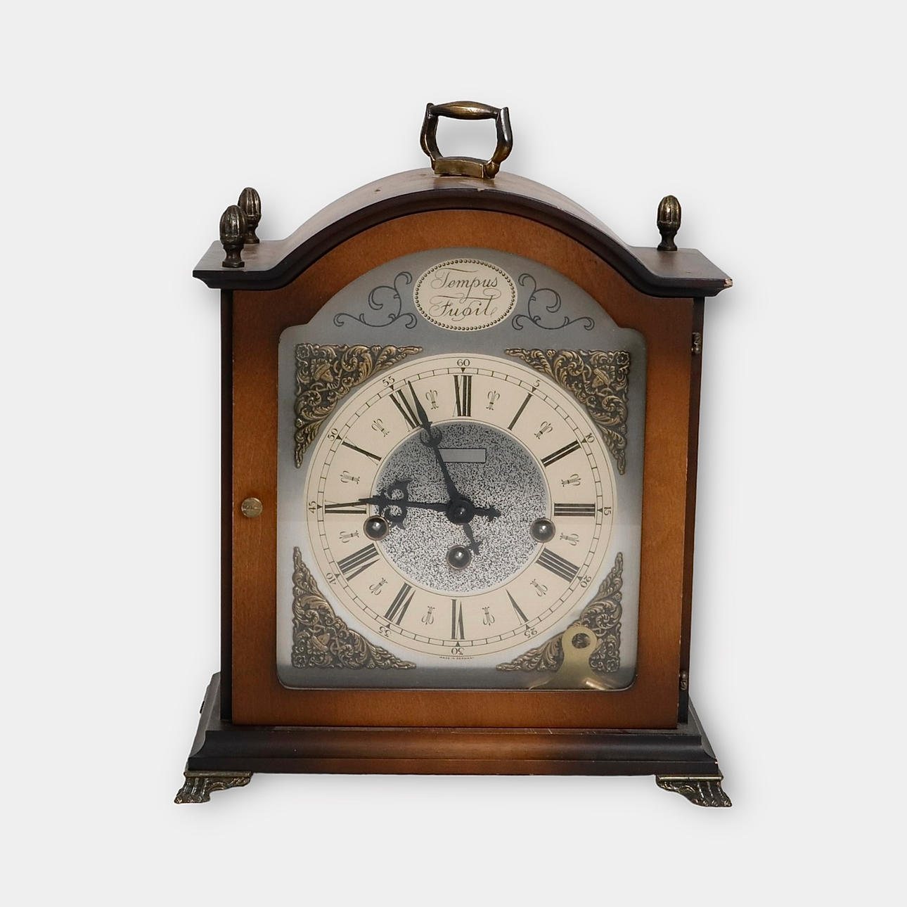 PÖYTÄKELLO, Tempus Fugit.