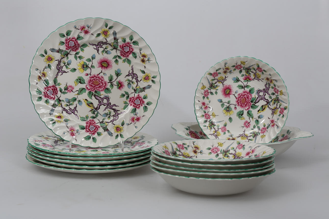 SERVISDELAR, porslin. "Old Foley", 13 delar, England.