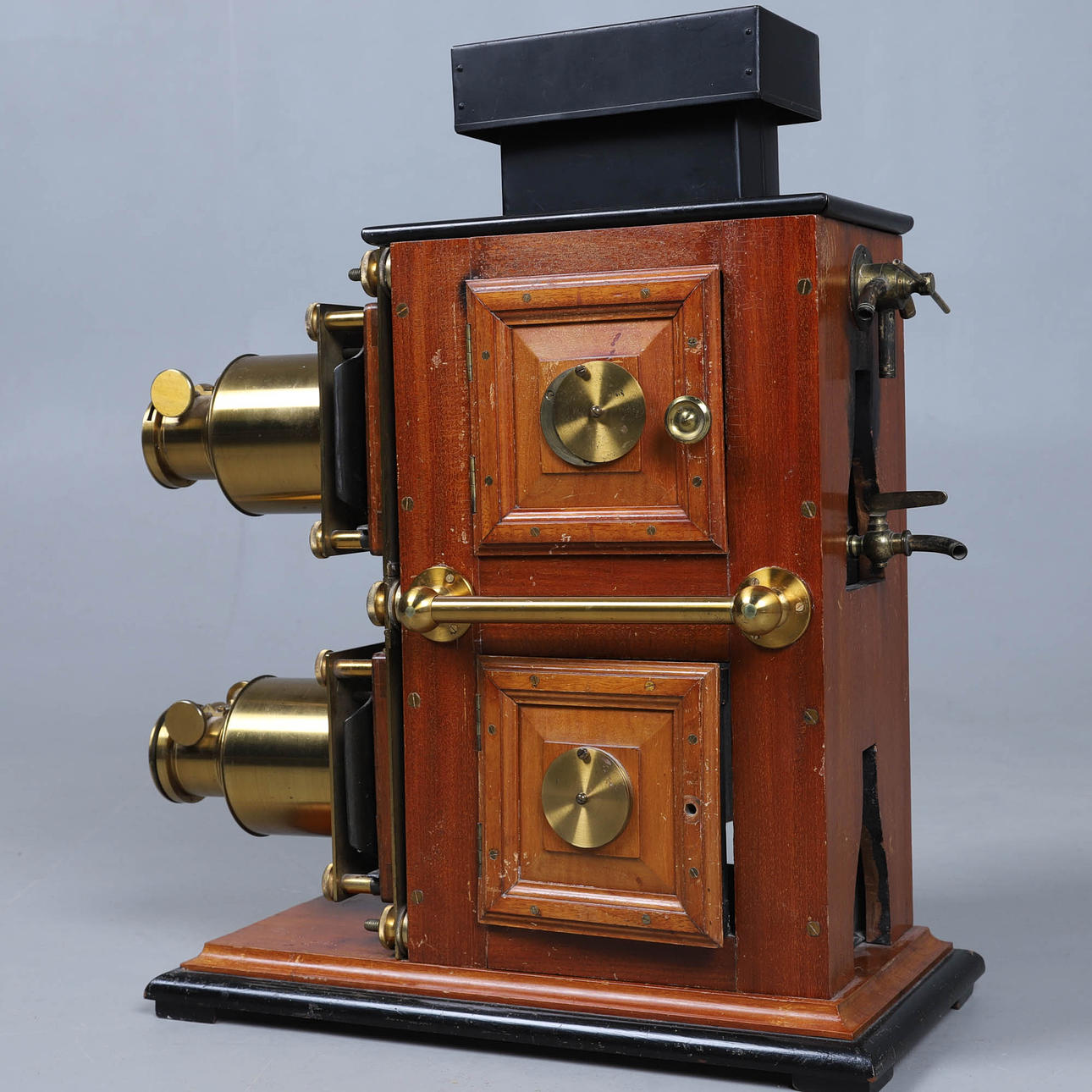 SCIOPTIKON/LATERNE MAGICA MIT ACETYLENGENERATOR, 7 BILDER, UM 1900.