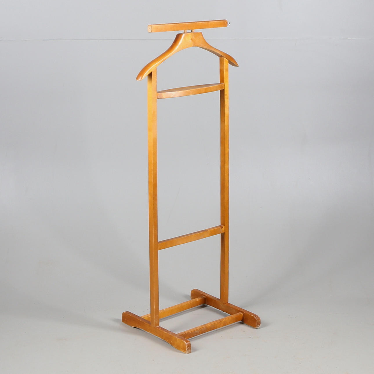 HERRBETJÄNT, Gåvans, Flisby, trä, 1900-tal.