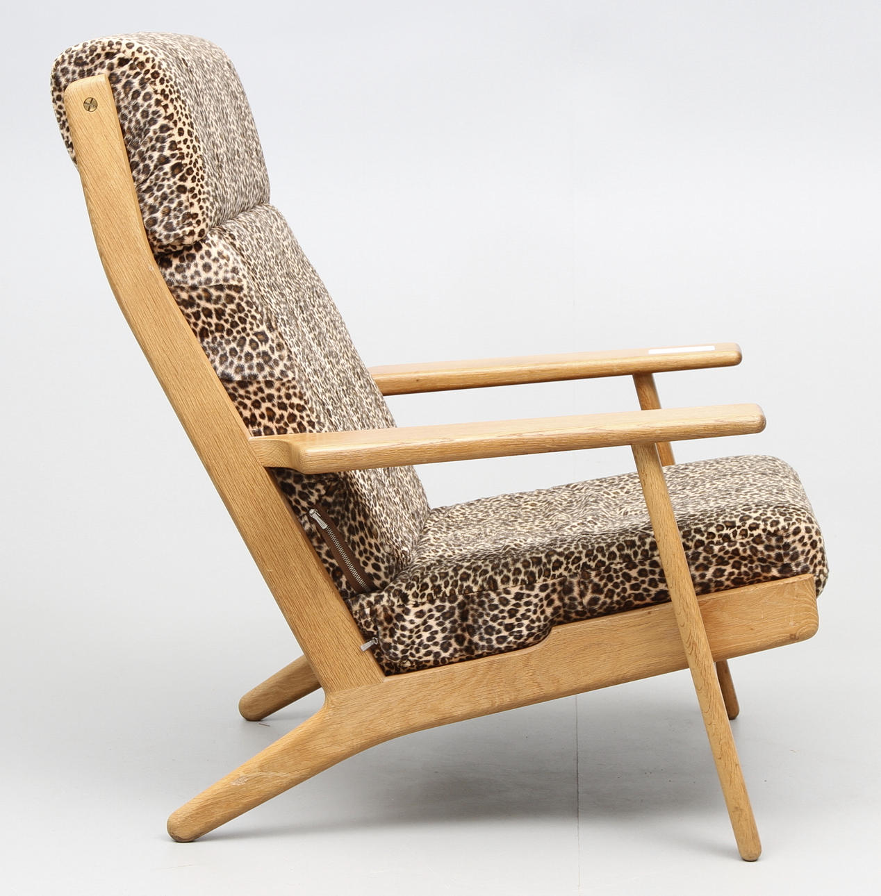 FÅTÖLJ, "GE-290". Hans J Wegner, Getama, Gedsted. 1900-tal.