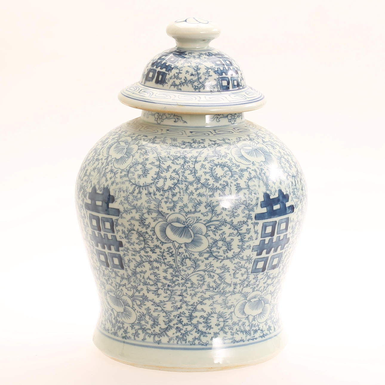 URNA med lock, porslin, Kina samtida.