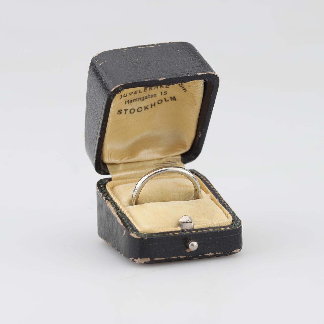 VIHKISORMUS, 18K valkokultaa, 1956.