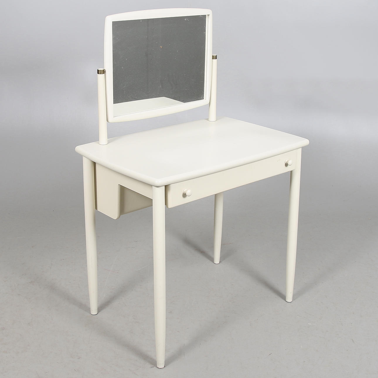 SMINKBORD, "Akka", Totti Laaksos, Asko, Finland. 1960-tal.