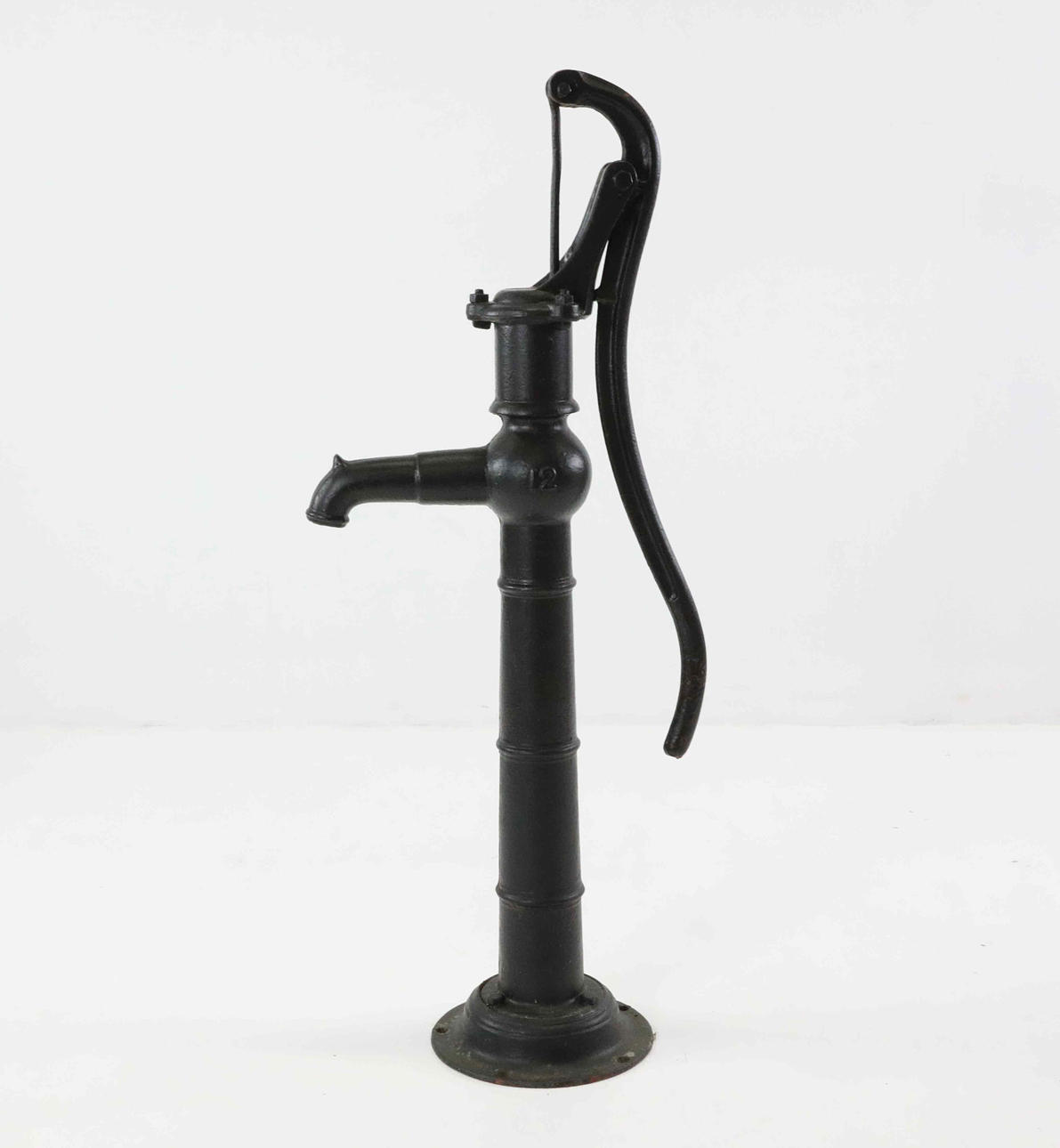 GÅRDSPUMP, gjutjärn, Nr 12, 1900-tal.