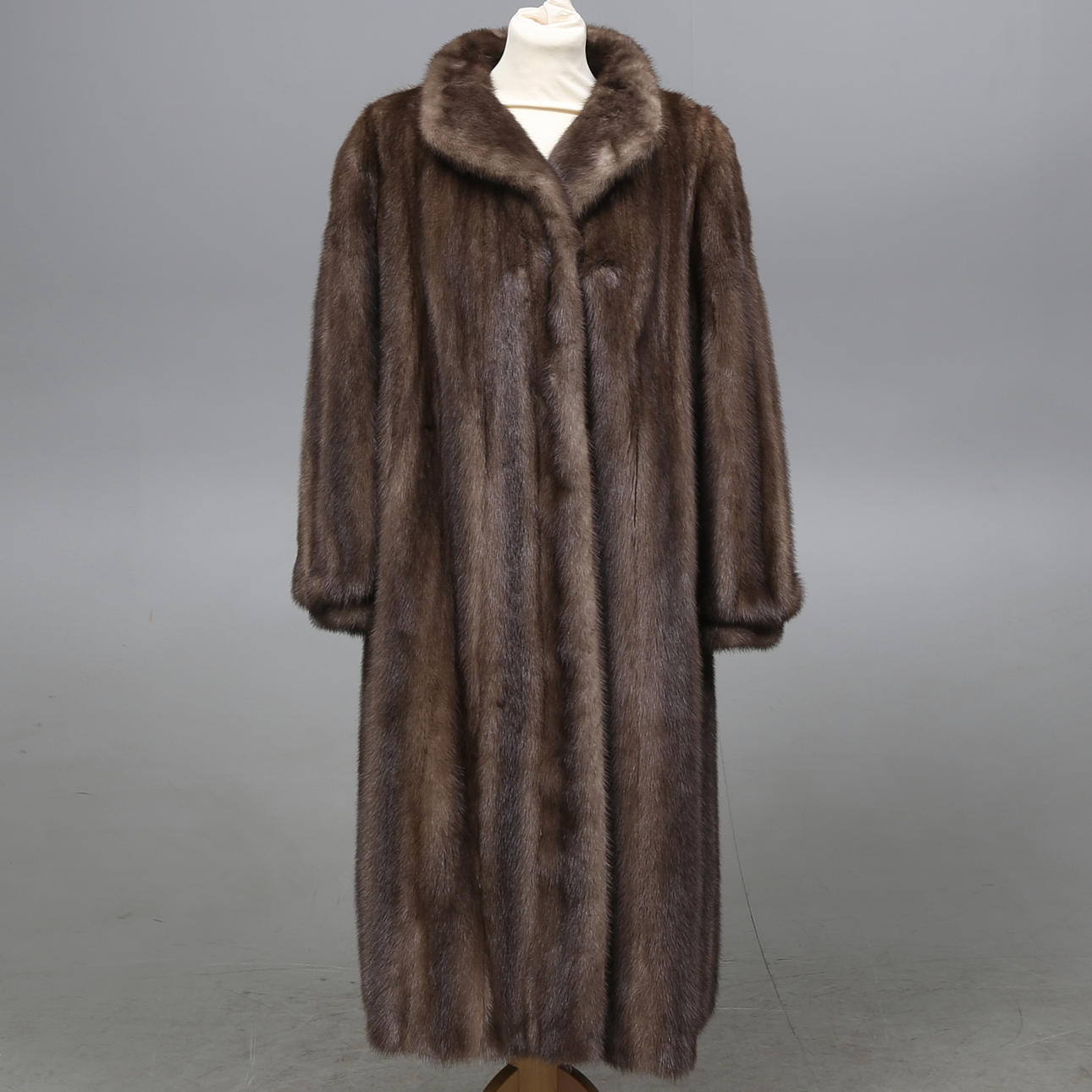 PÄLS, Saga Mink, 1900-tal.