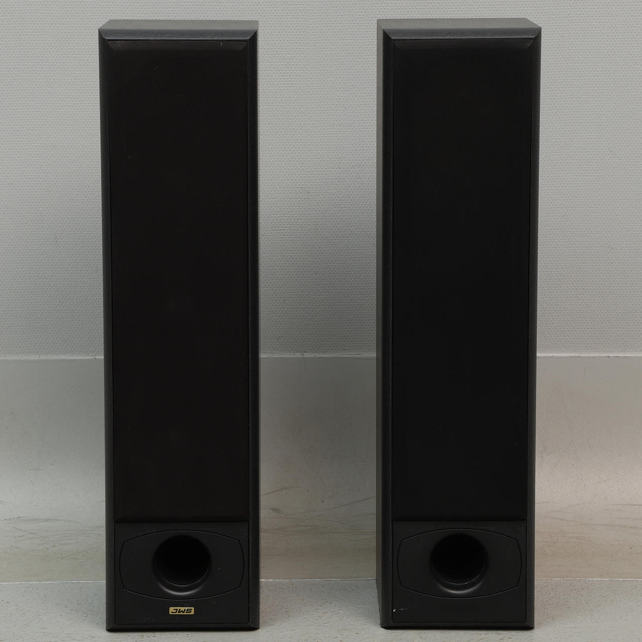 SPEAKERS, JWS, C 61 XLG, a pair.