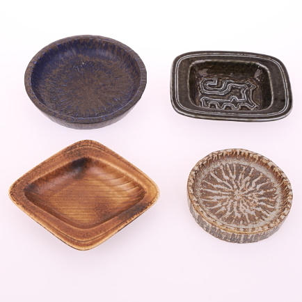 GUNNAR NYLUND. ASKFAT, 4 st, keramik, Rörstrand, signerade GN.