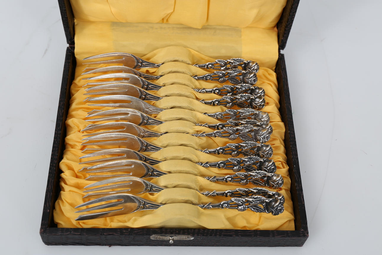 BAKELSEGAFFLAR, silver, "Rosen", 12 stycken, 242,0 gram.