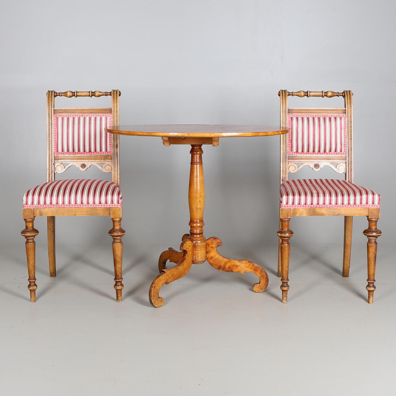 FÄLLBORD, samt STOLAR, ett par, 1900-tal.