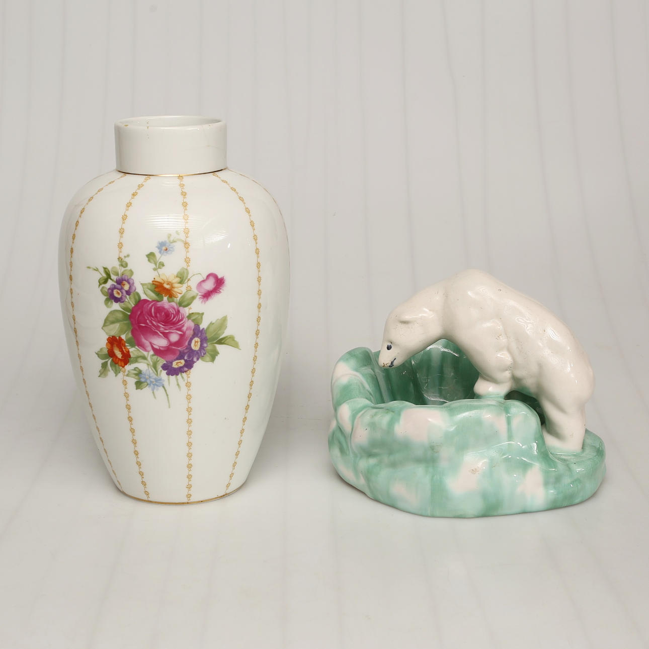 SCHALE MIT EISBÄR UND VASE ROSENTHAL.