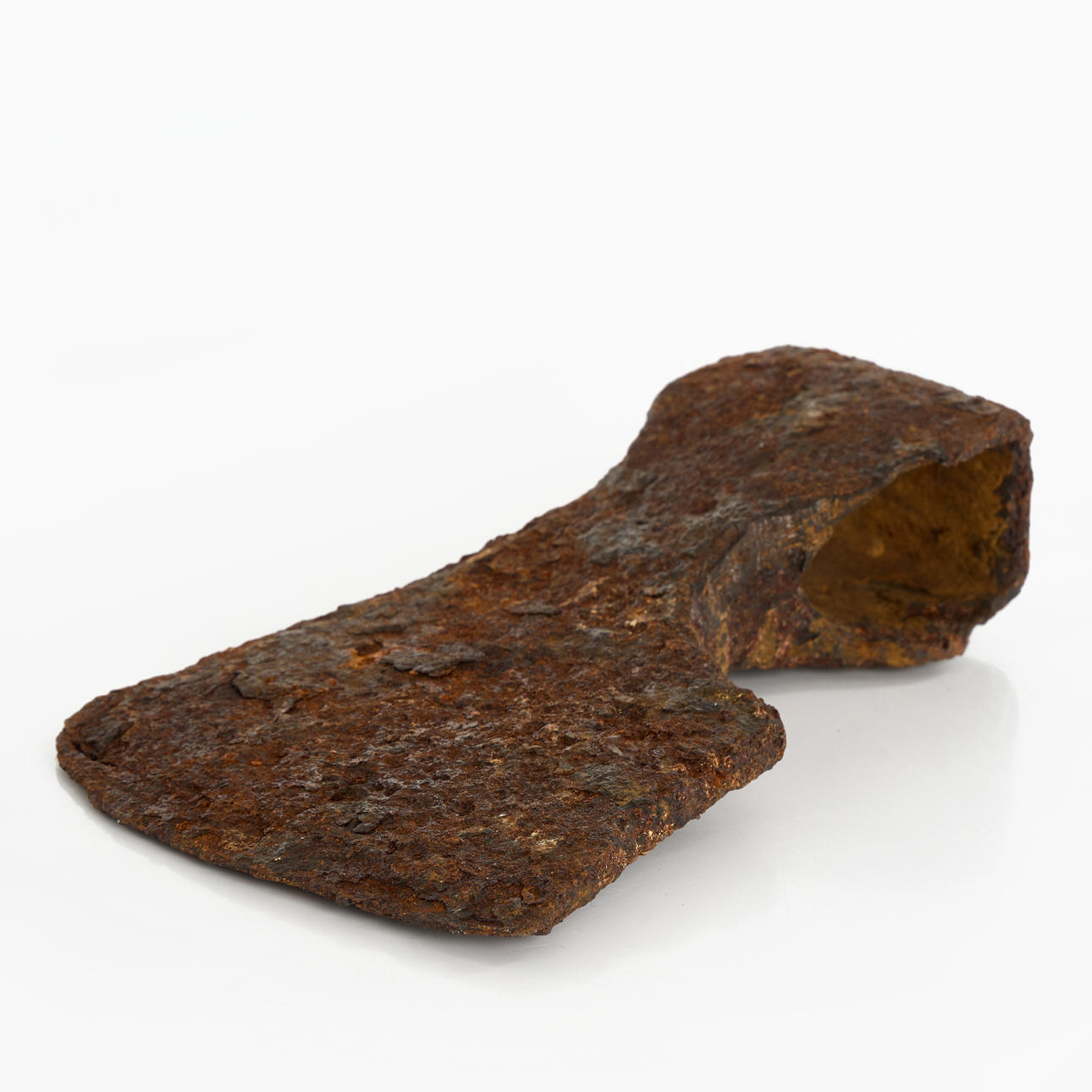 YXA, medeltida skäggyxa.