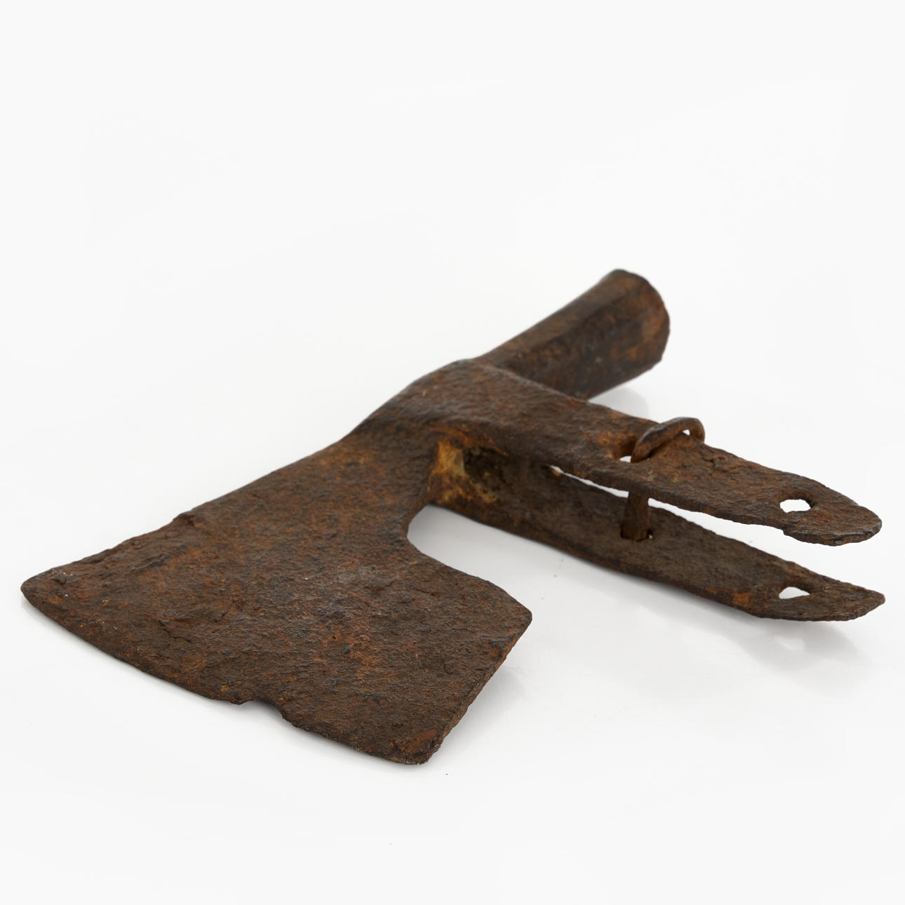 Kirves, keskiaikainen.