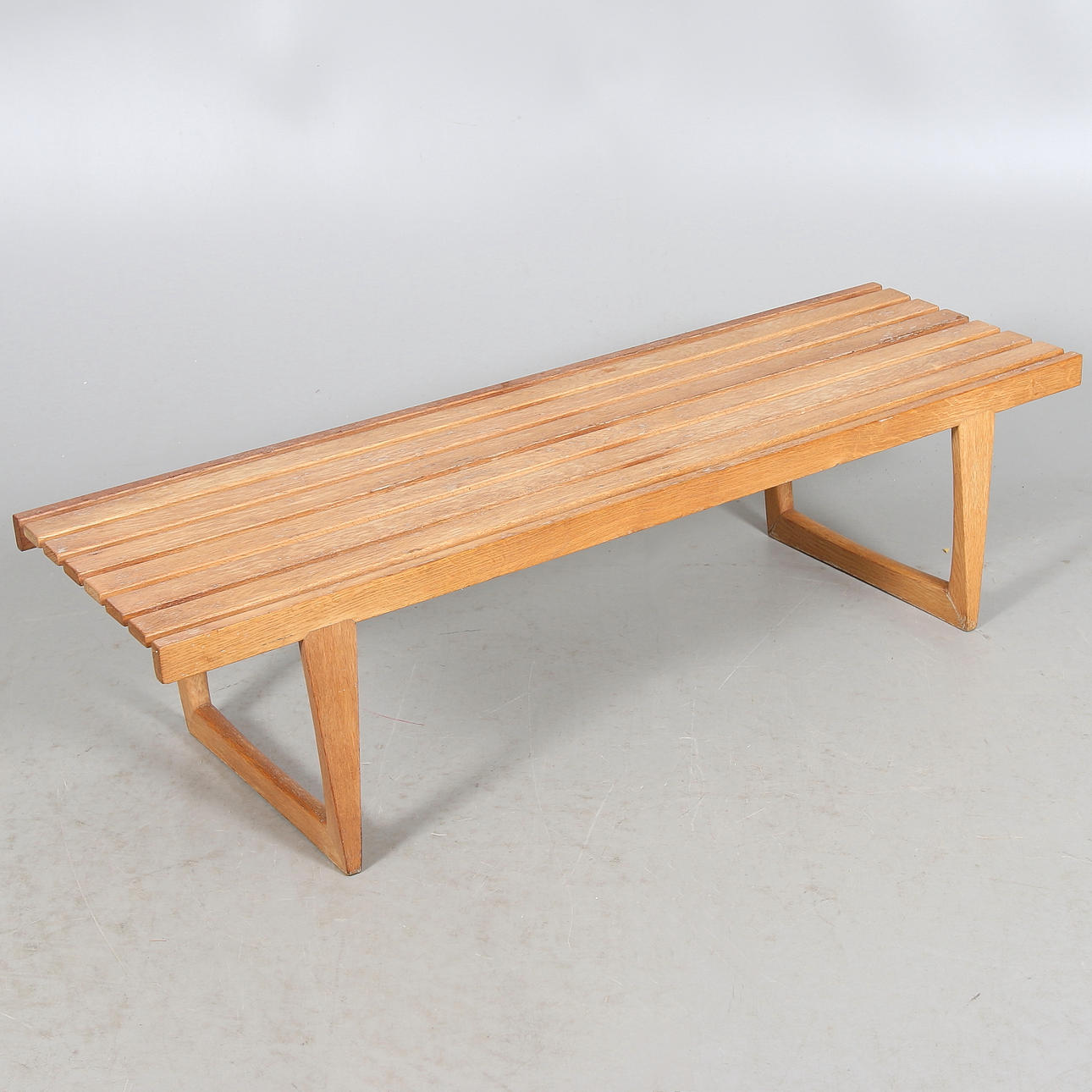 BÄNK, "Tokyo", ur serien Triva. Yngvar Sandström, NK Möbler.