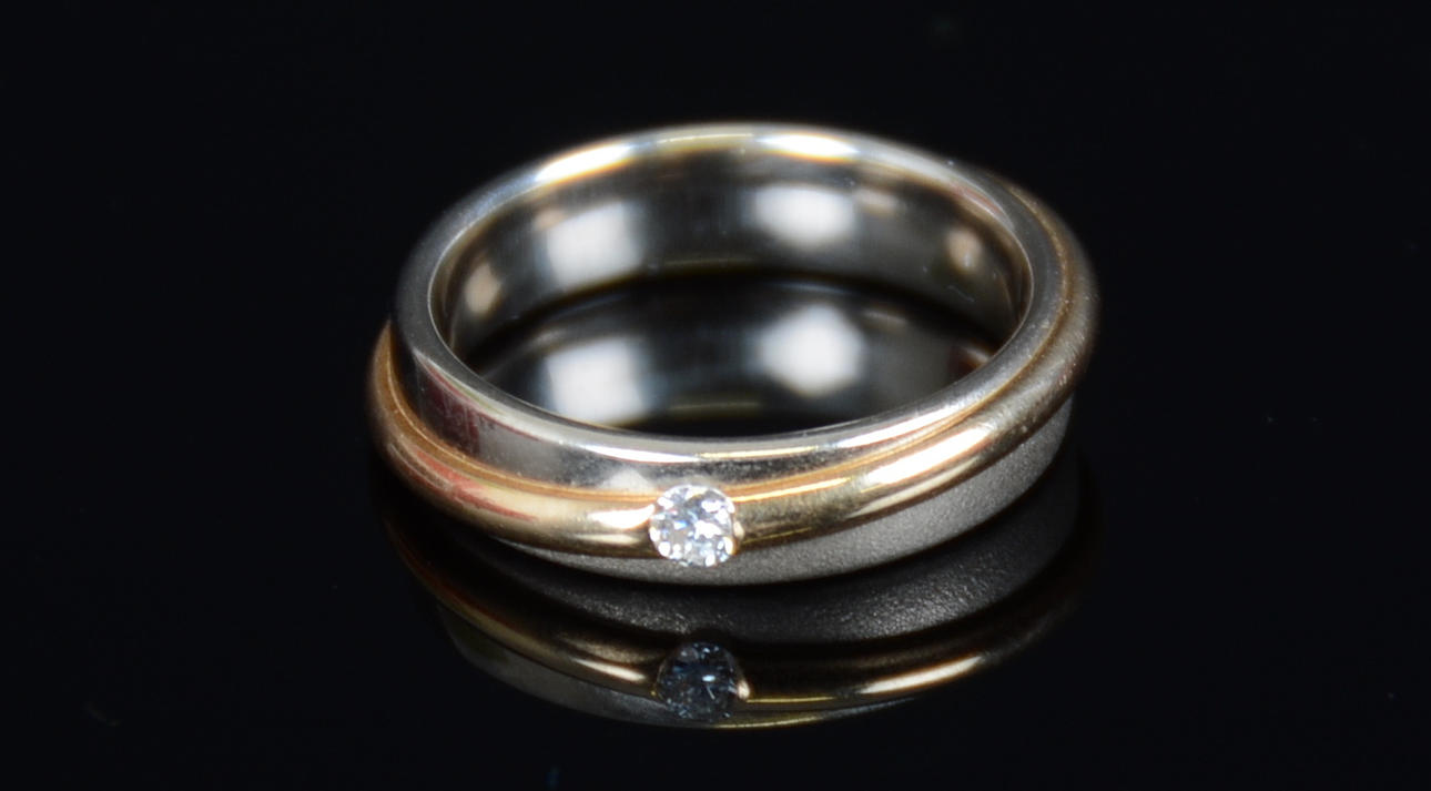 DIAMANTRING, 18K, Schalins.