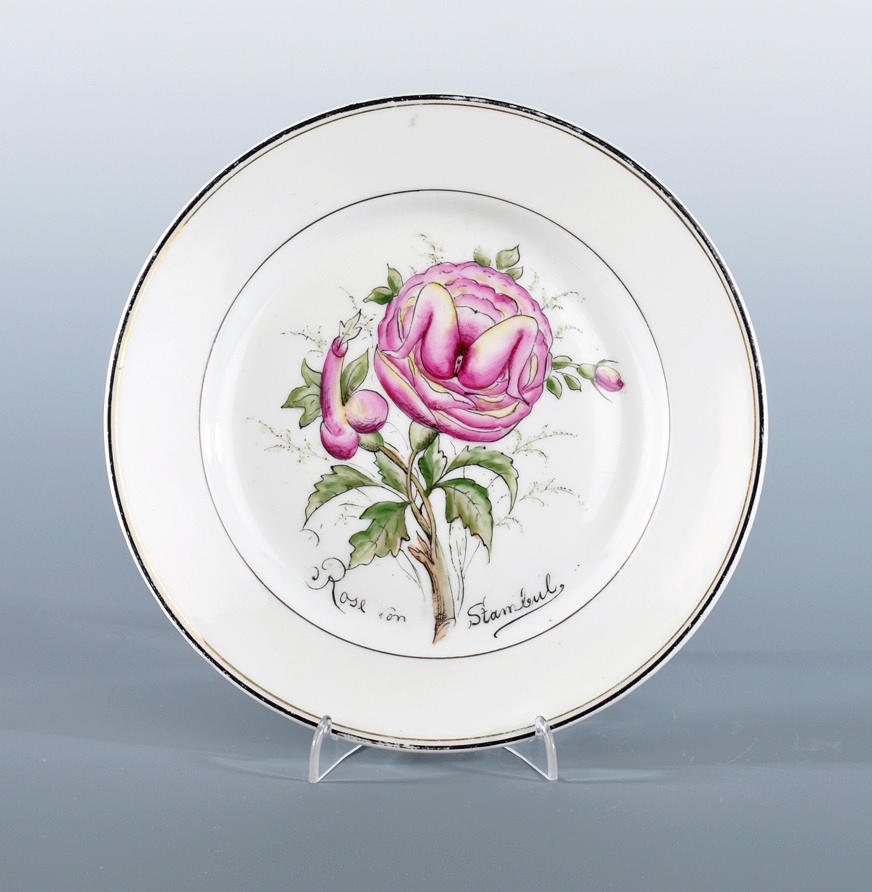 DIE ROSE VON STAMBUL. Liten dekorativ tallrik, handmålad erotik.