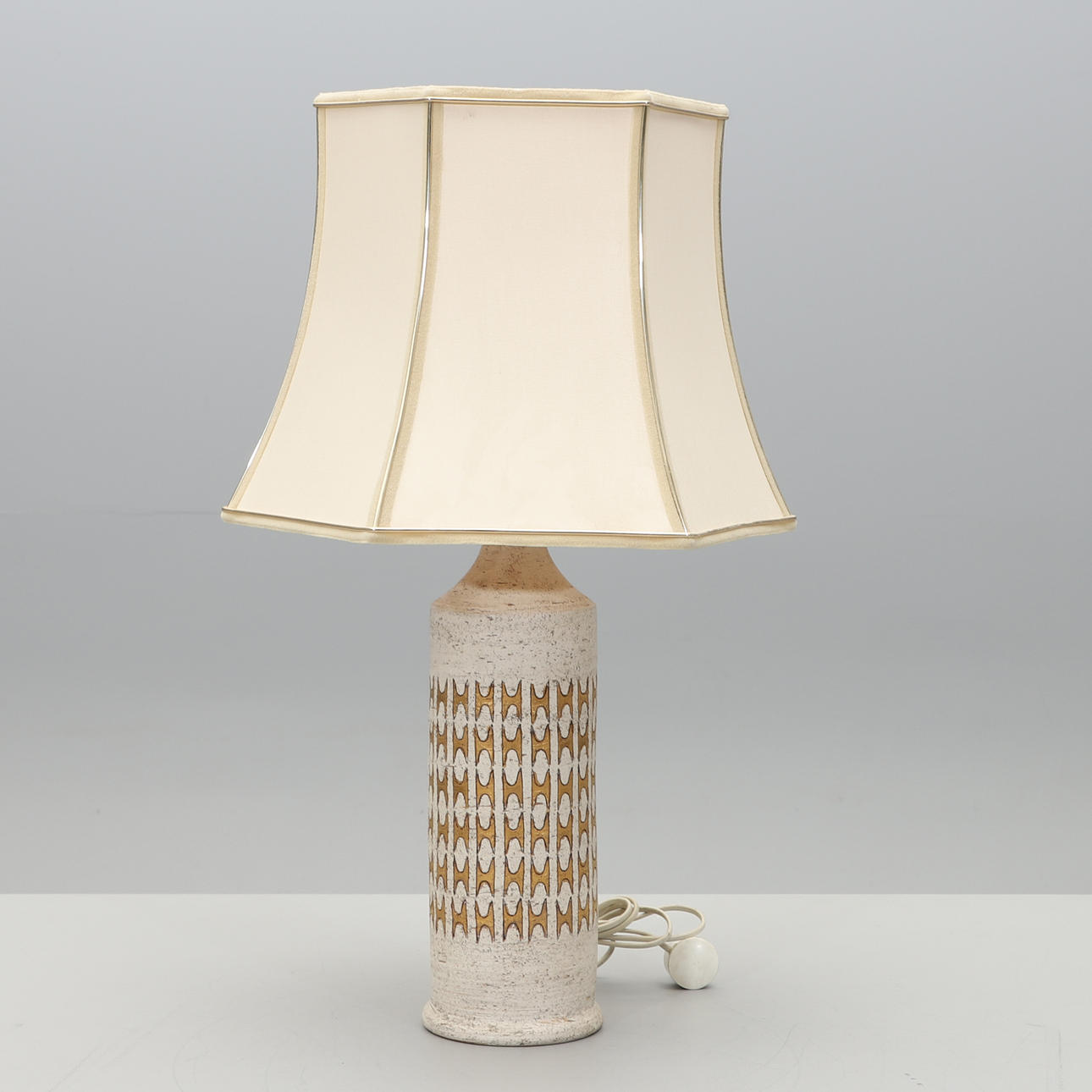 A ceramic table lamp, Bergboms, Bitossi, Italy.