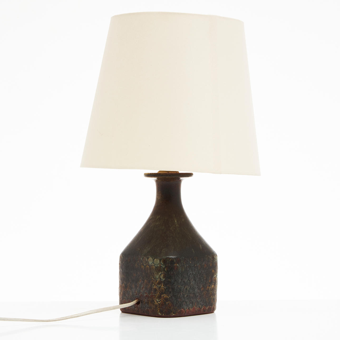 STIG LINDBERG. Table lamp, stoneware, Gustavsberg, signed.