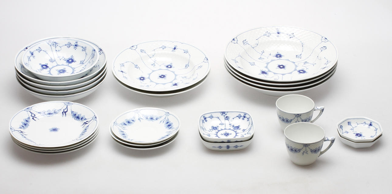 SERVISDELAR, 23 delar, Bing & Gröndahl.