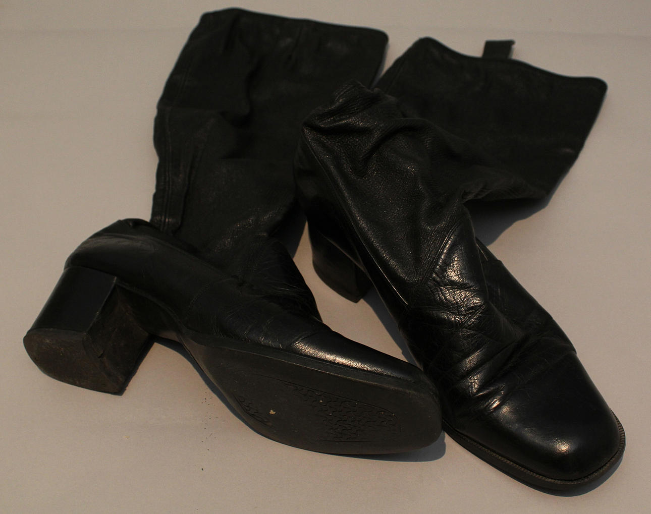 Damstövlar. Bally Suisse. Isole.