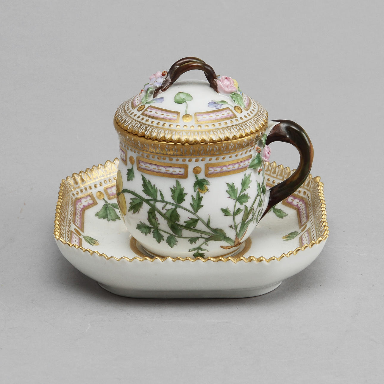 CREMEKOPP, porslin, Flora Danica, Royal Copenhagen.