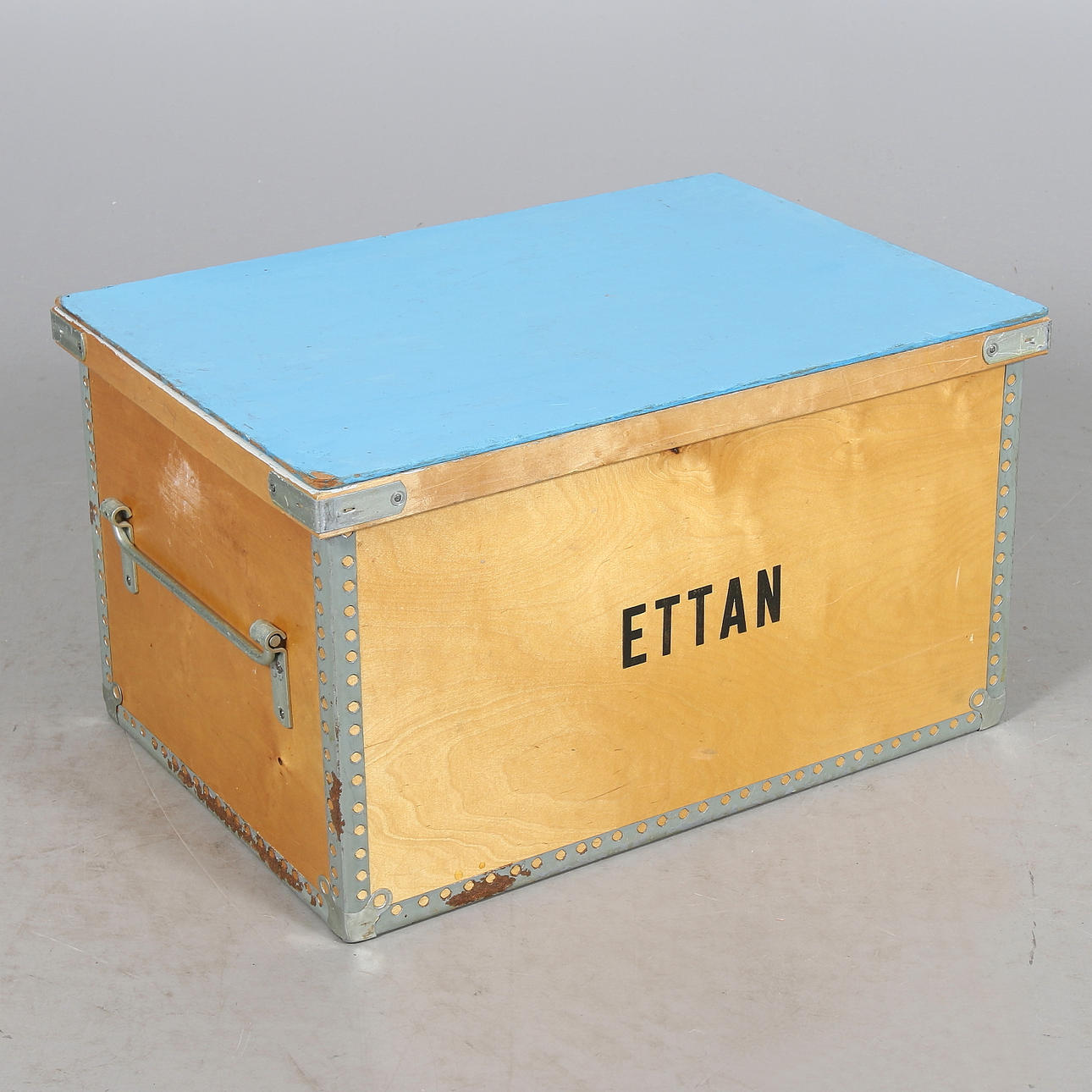 LÅDA, "Ettanlåda", från Tobaksmonopolet, Härnösand.